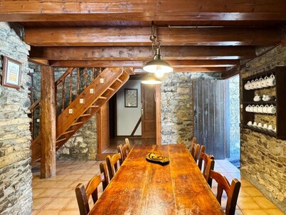 Beautiful house with pool in the Pyrenees. Wi-Fi