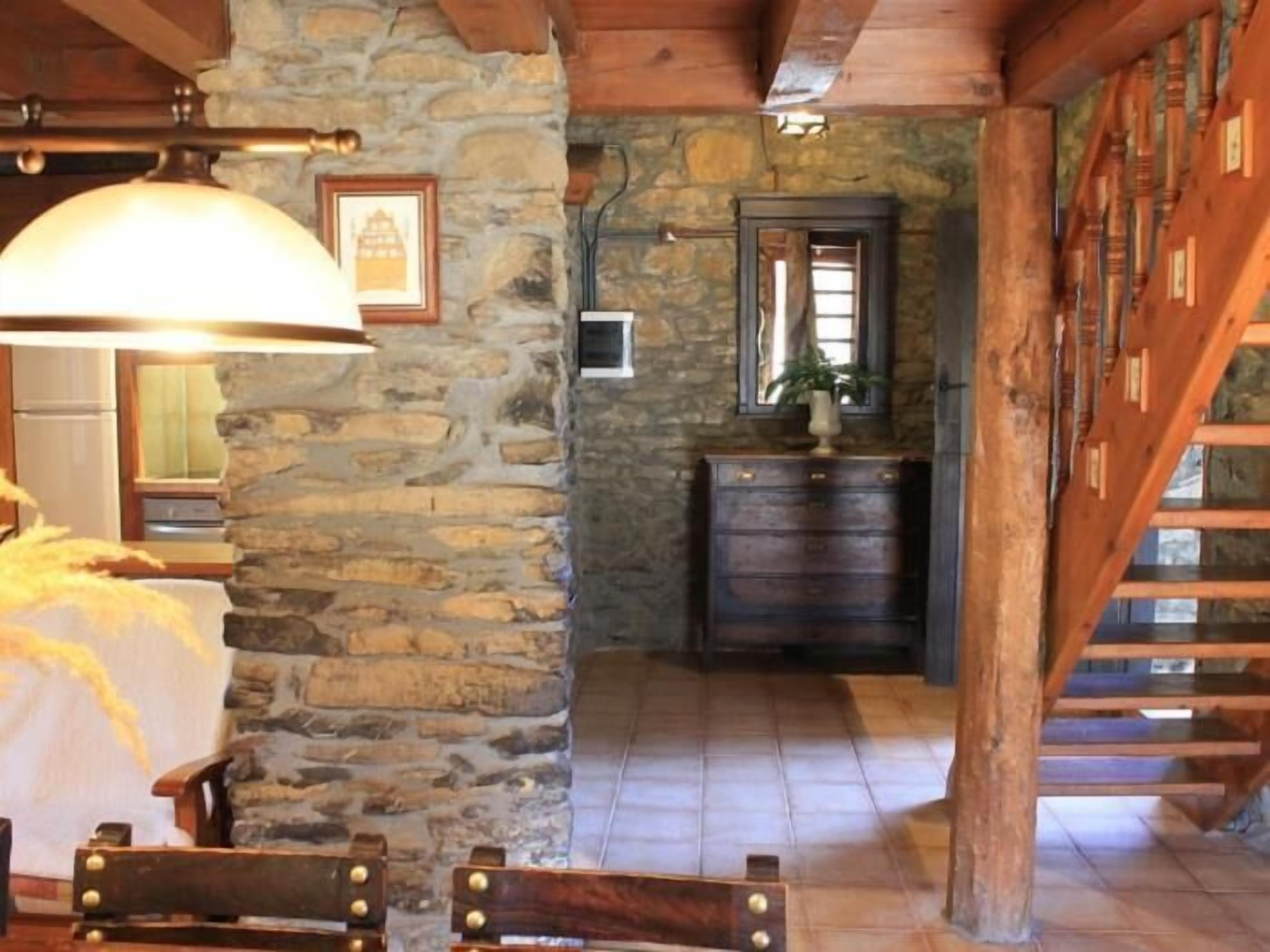 Beautiful house with pool in the Pyrenees. Wi-Fi