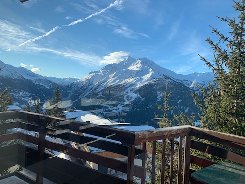 Appartement renove de 2 chambres et coin montagme, 6 personnes. Près des pistes