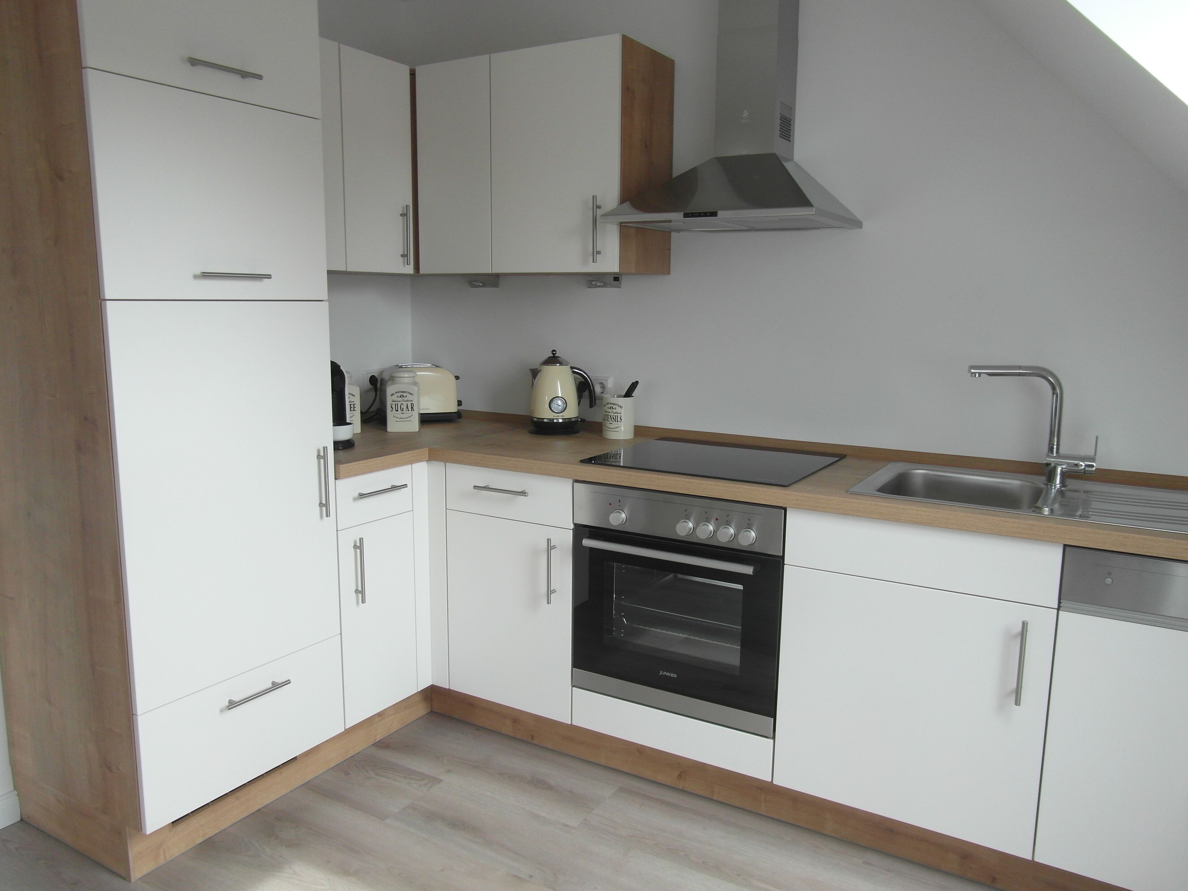 Upscale holiday apartment in Greetsiel Newly built in 2017 Central | with balcony