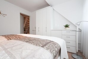 2 Schlafzimmer, Bügeleisen/Bügelbrett, Reisekinderbett, kostenloses WLAN