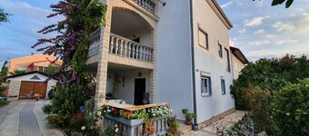 Nice, quiet, and inexpensive family apartment with proximity to sandy beach