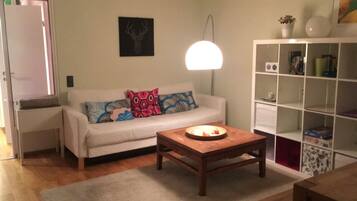 Bücher, Musikbibliothek, Stereoanlage