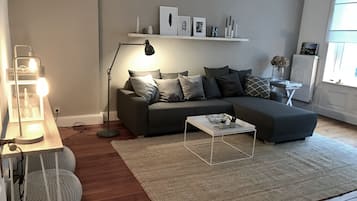 Living area | TV