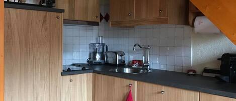 冷蔵庫、オーブン、食器洗い機