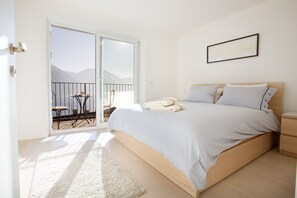 2 chambres, fer et planche à repasser, Wi-Fi, draps fournis
