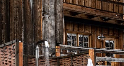 Manor Rocky Docky, historic building in a secluded location at the Niedersonthofner lake