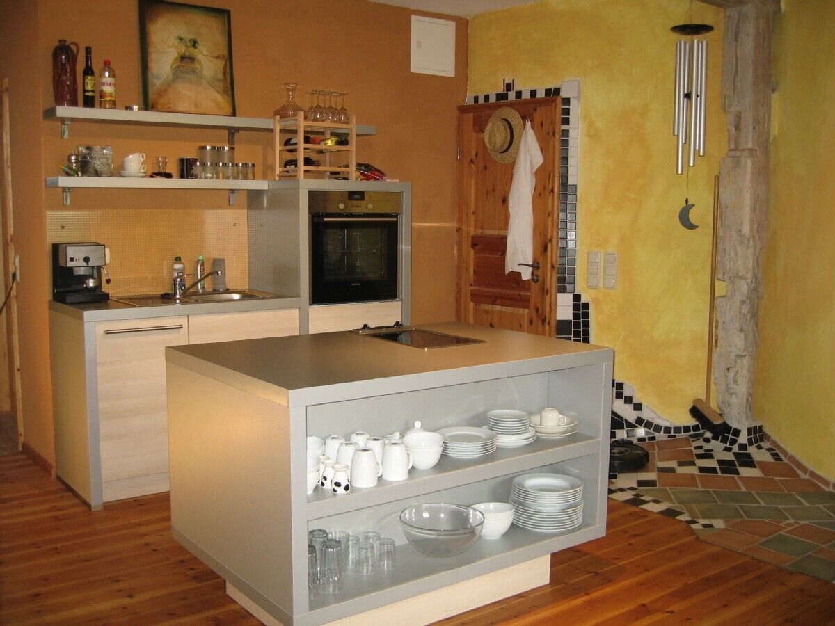 100 m² apartment + GZ near Wismar-comfortably furnished, by the sea, quiet location<br>