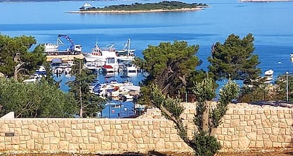 Villa Oleandra Apartments Drage ****-Luxuswohnung mit herrlichem Meerblick