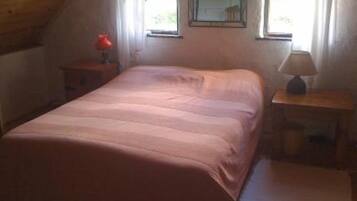 2 bedrooms, free WiFi, bed sheets