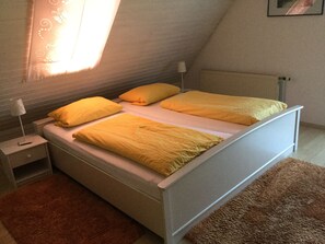 1 habitación, wifi y ropa de cama