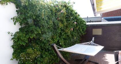 Apartment with large terrace only 150 m to the beach. Renovated in 2024