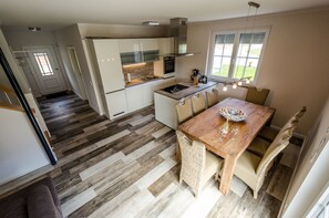 Dining - Reethaus "Windland" up to 9 persons, 4 bedrooms, 2 bathrooms, wood-burning stove, W-LAN (Rerik)
