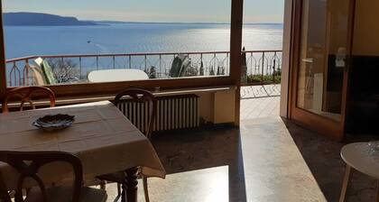 Romantische Villa mit traumhafter Aussicht auf den Gardasee