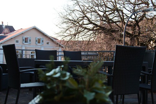 New and high quality, central and modern apartment in Art Nouveau style