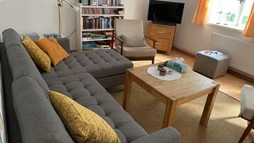 Télévision, livres, médiathÚque, chaßne hi-fi