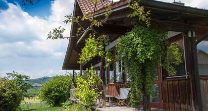 Relajación pura! Casa: Establecer en un entorno natural con un interior moderno!