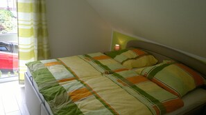 1 bedroom, free WiFi, bed sheets