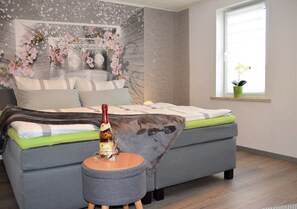 3 bedrooms, iron/ironing board, travel crib, free WiFi