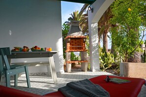 屋外ダイニングエリア