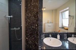 Hair dryer, towels