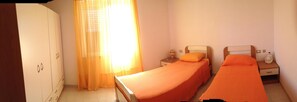 3 bedrooms, iron/ironing board, bed sheets