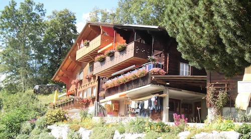 2 1 / 2 room apartment on the top floor with balcony