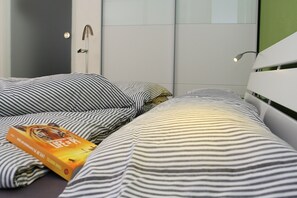 1 bedroom, in-room safe, free WiFi, bed sheets
