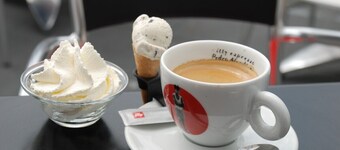 Apartment only 600 m. from the beach, with sunny balcony on the south!