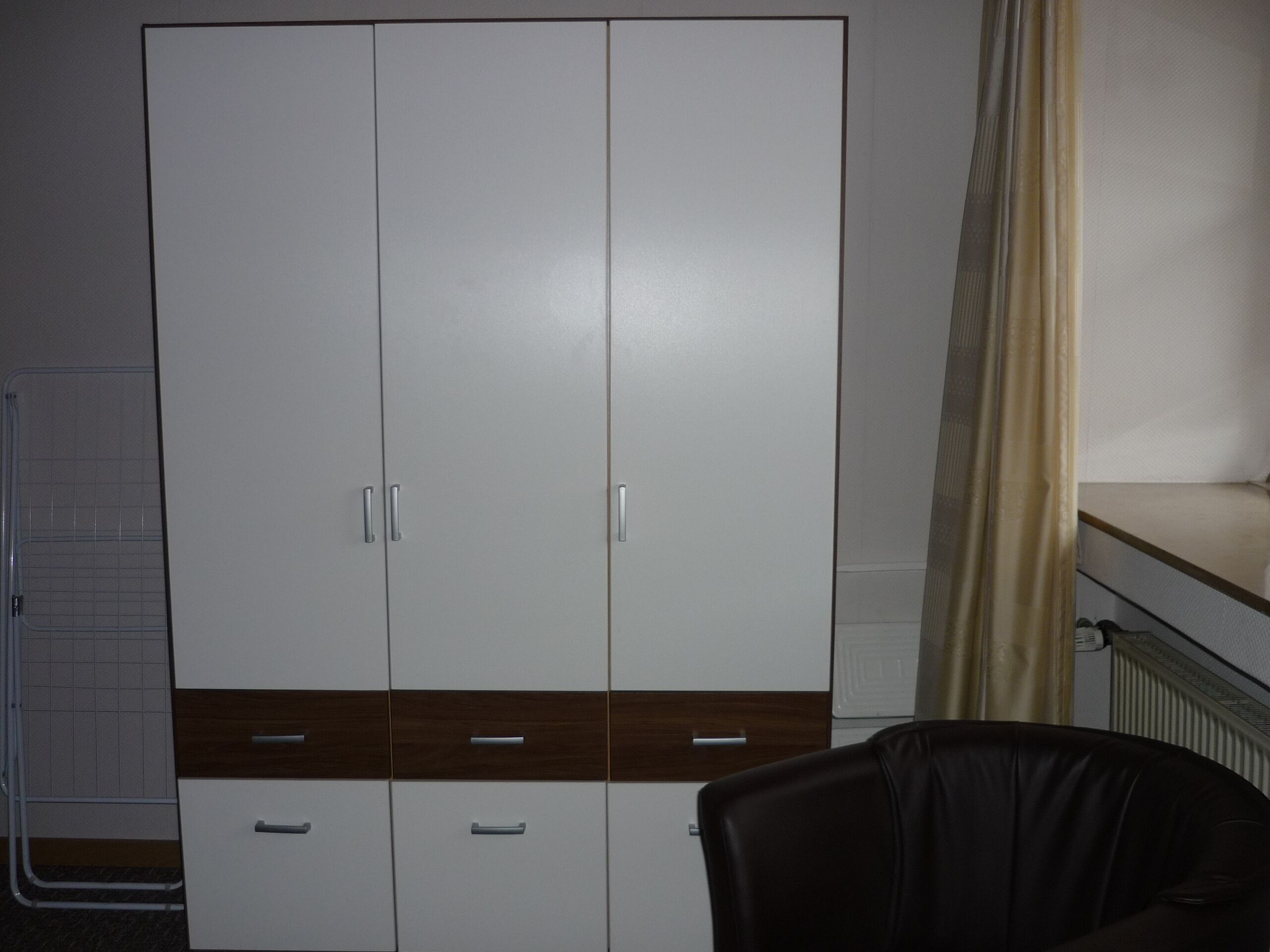 Comfortable non-smoking Fe-Wo with covered balcony in a quiet and central location