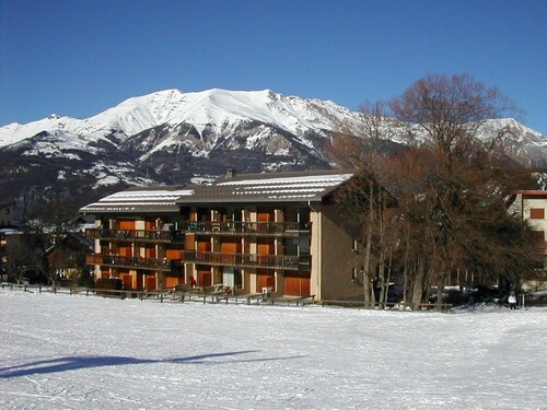 Appartement T2 vue panoramique sur les montagnes Sauze 1400
