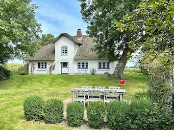 Ferienhaus Deichgut - Urlaub in Alleinlage nahe St. Peter-Ording und der Nordsee