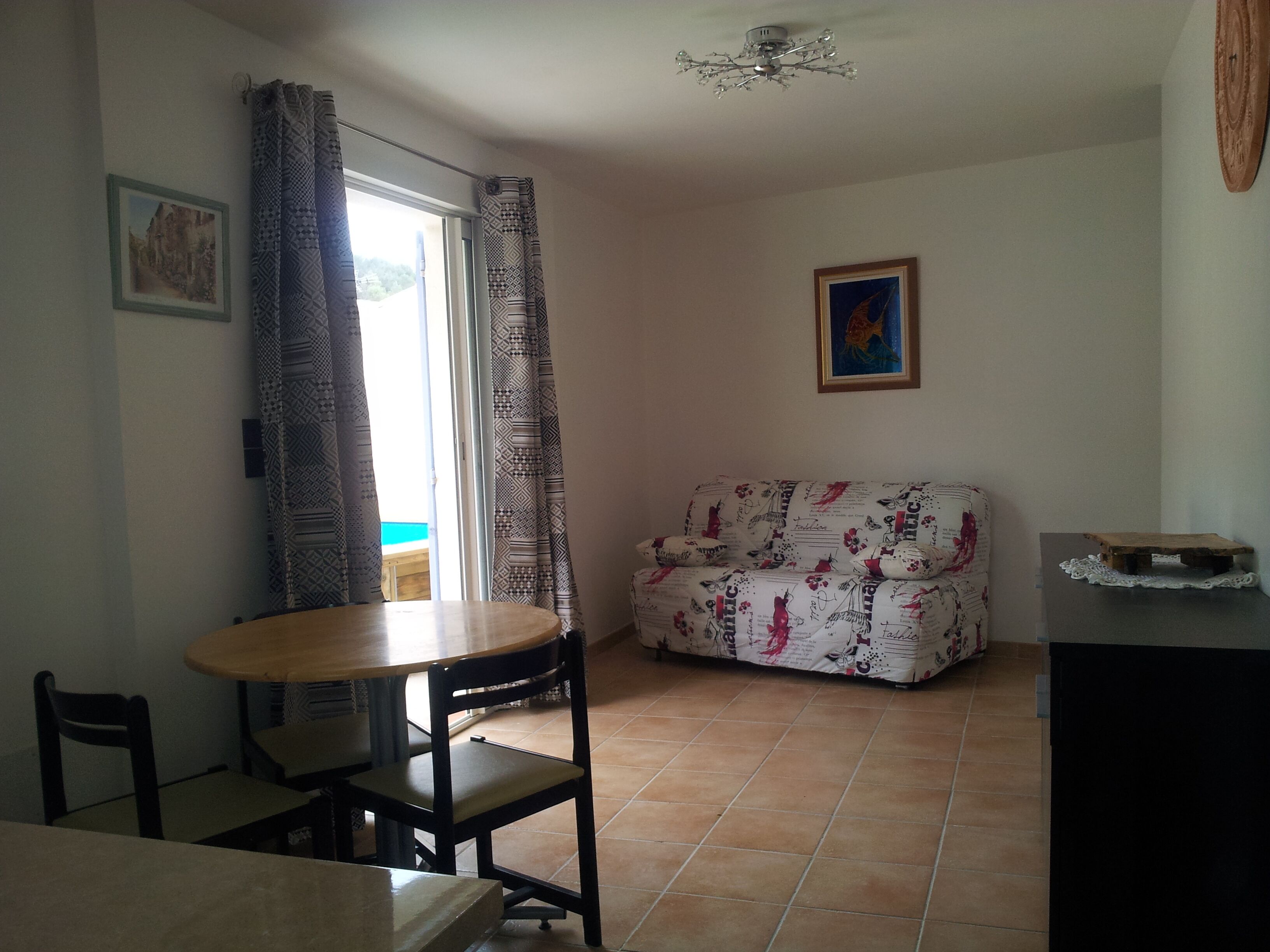 Seasonal rental of a very pretty independent house