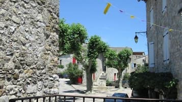 Enceinte de lâhĂ©bergement