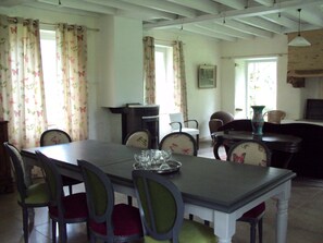 Dining - Cottage ford of thorn (Peillac)
