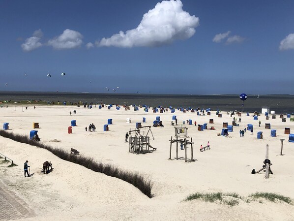 In Strandnähe, Liegestühle