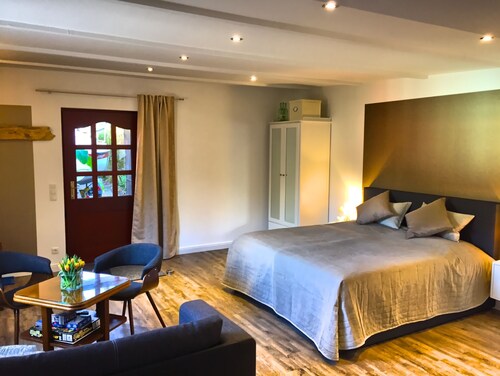 Apartment beach time, lovingly furnished, quiet location on Lake Schwerin