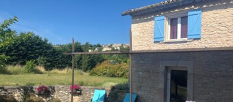 Location gite au pied du Mont Ventoux entouré de lavande a Sault en provence