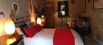 Restored country house, in the spirit "Countryside" Charm "