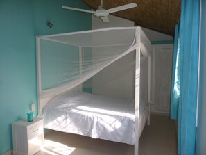 4 Schlafzimmer, Zimmersafe, Bügeleisen/Bügelbrett, WLAN