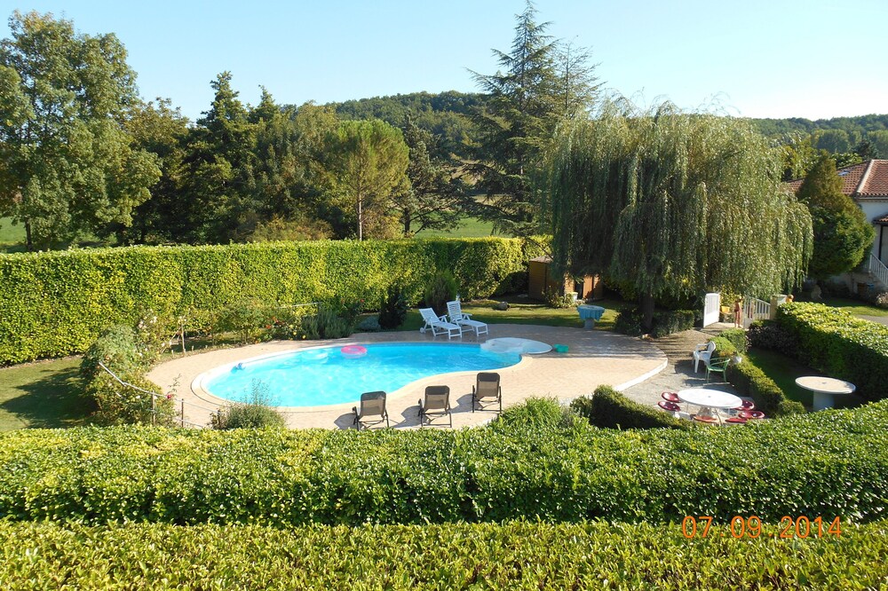 Country House Rental With Private Pool