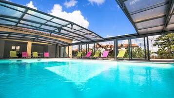 Innenpool, beheizter Pool