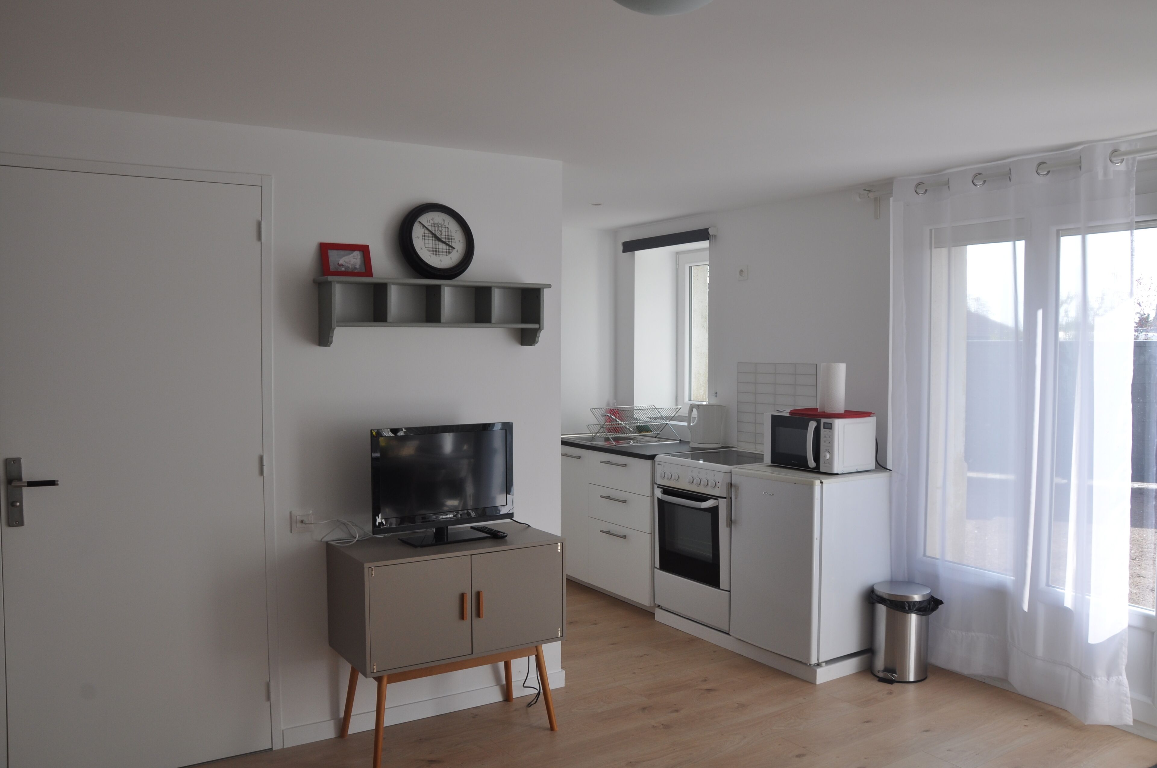 Furnished studio rental, Ste Foy-Lyon 5