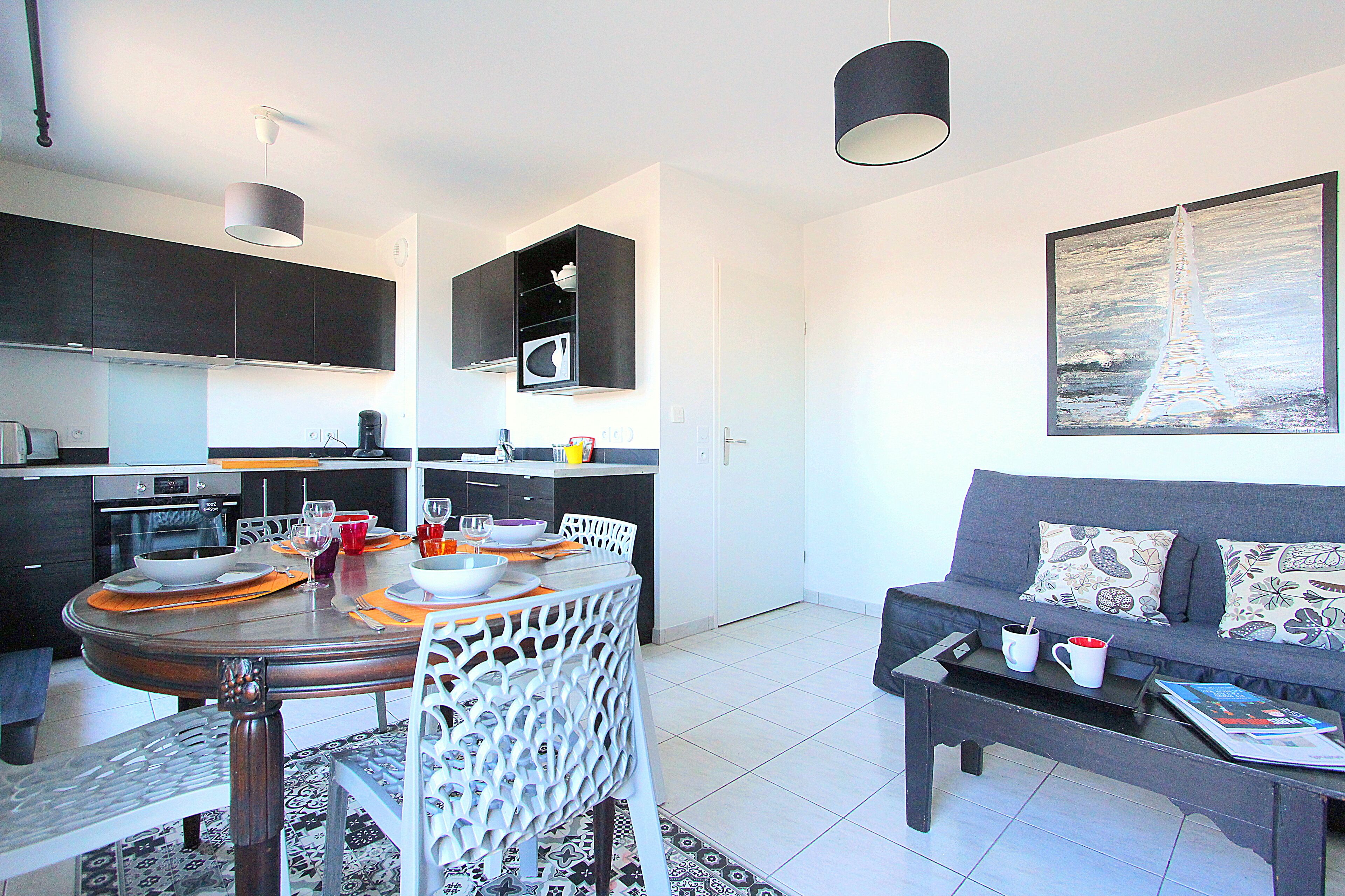 Apartment / Terrace Amazing Views of Disneyland Park! (DISNEY 2)