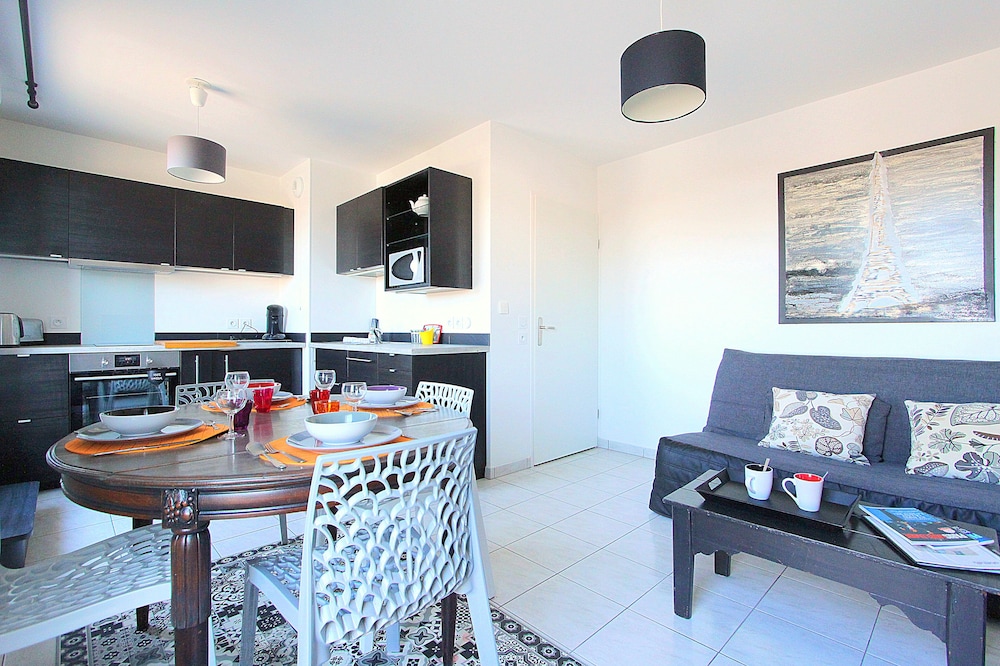 Apartment / Terrace Amazing Views of Disneyland Park! (DISNEY 2)