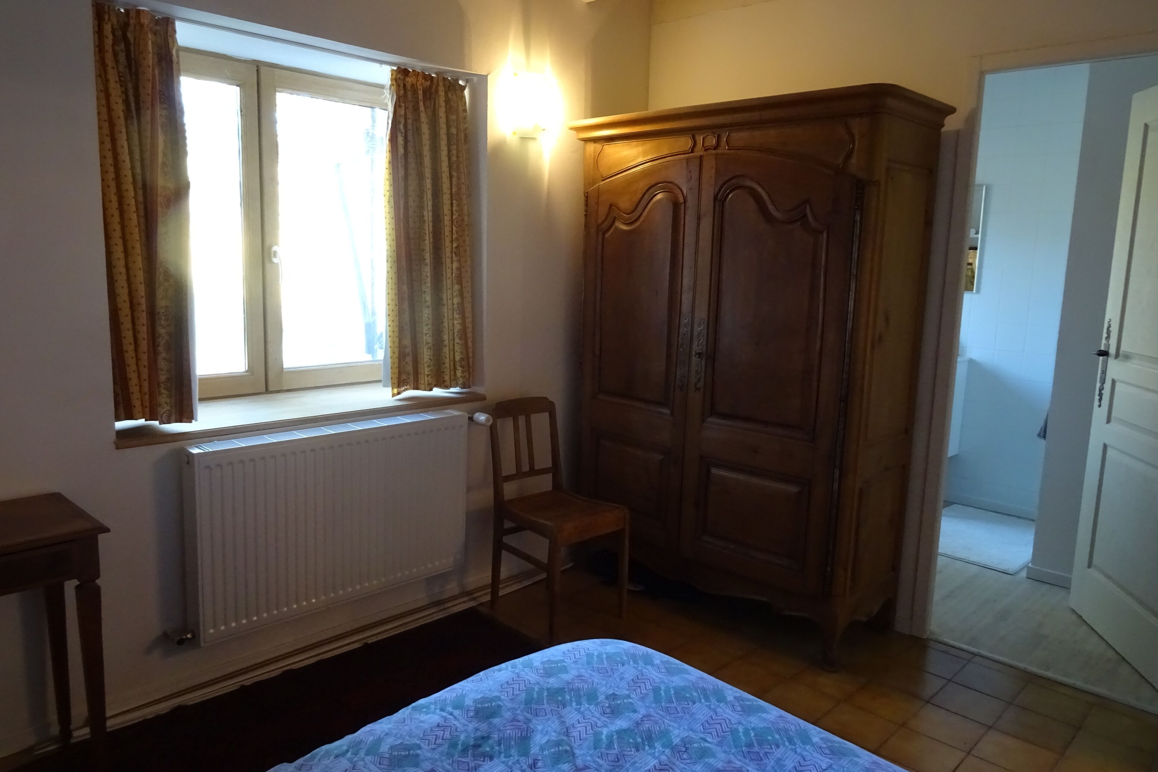 In the middle of nature, large and comfortable farm, completely renovated in 2016