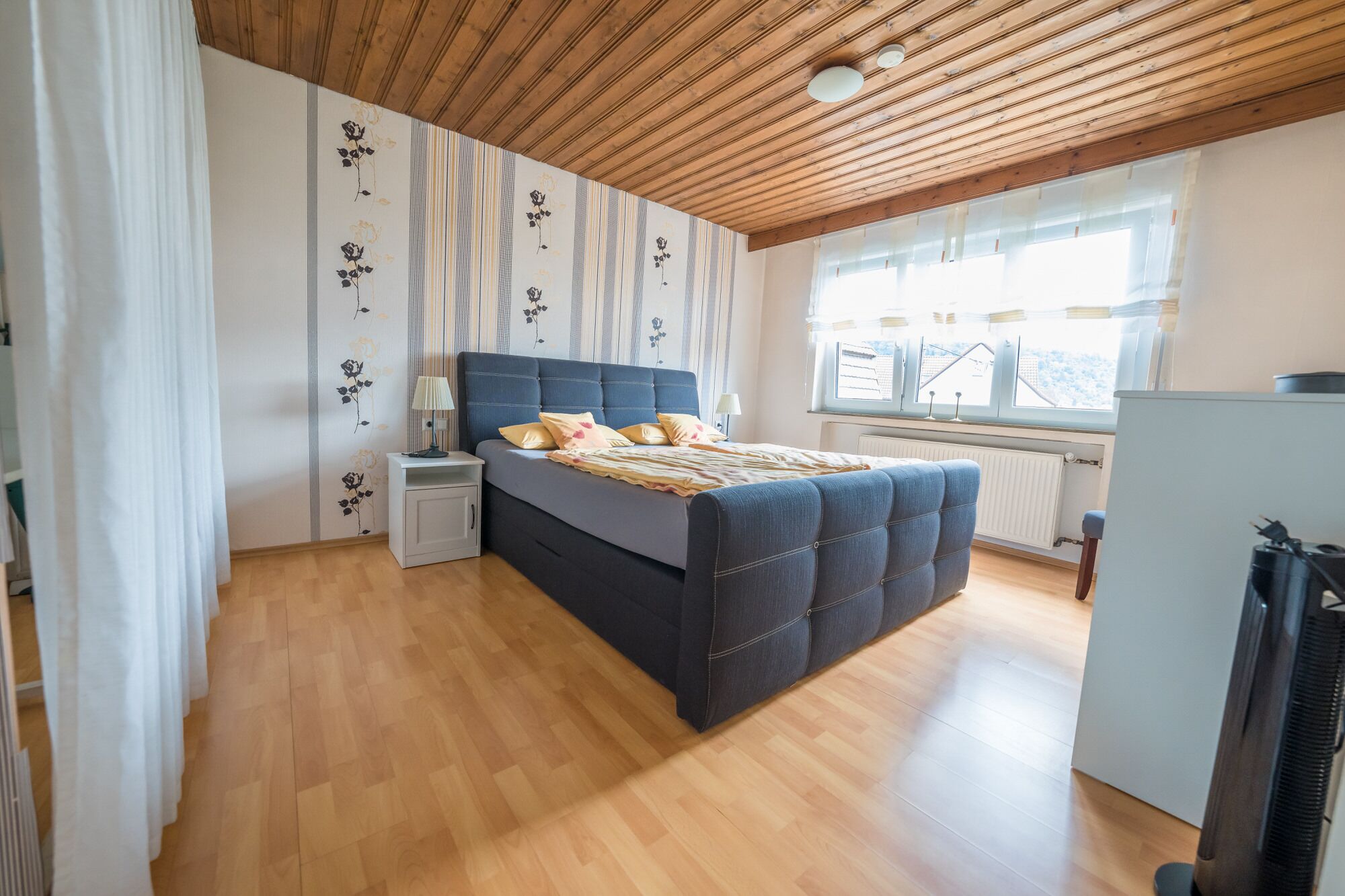 Spacious 3 star apartment with 100sqm of living space and 24 sqm south-facing balcony