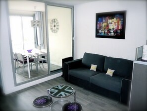 Fernseher, DVD-Player