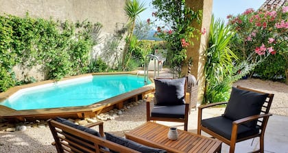 3-Zimmer-Haus mit Garten und Pool mit Blick auf den See Montpezat