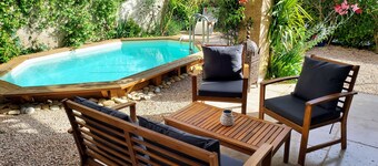 3-room house with garden and pool facing Lake Montpezat